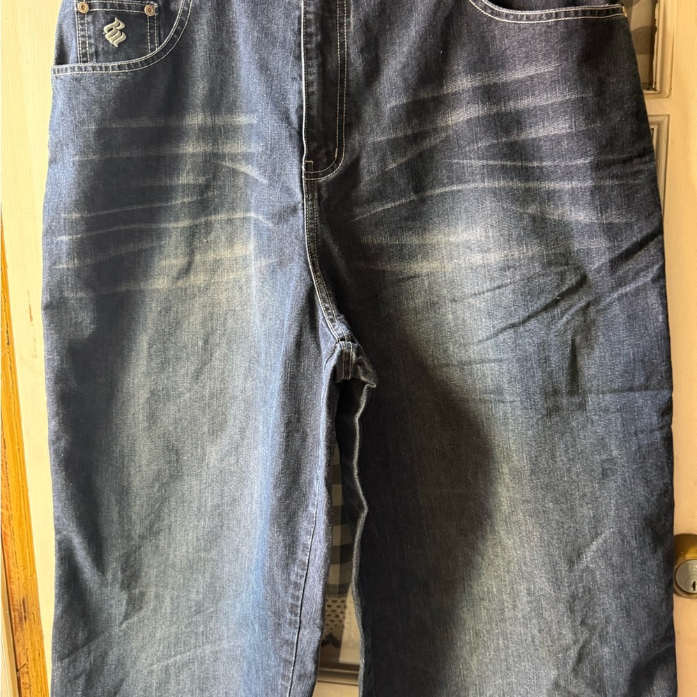 ROCAWEAR Men's Blue Jeans waist is 40 long shorts VGUC